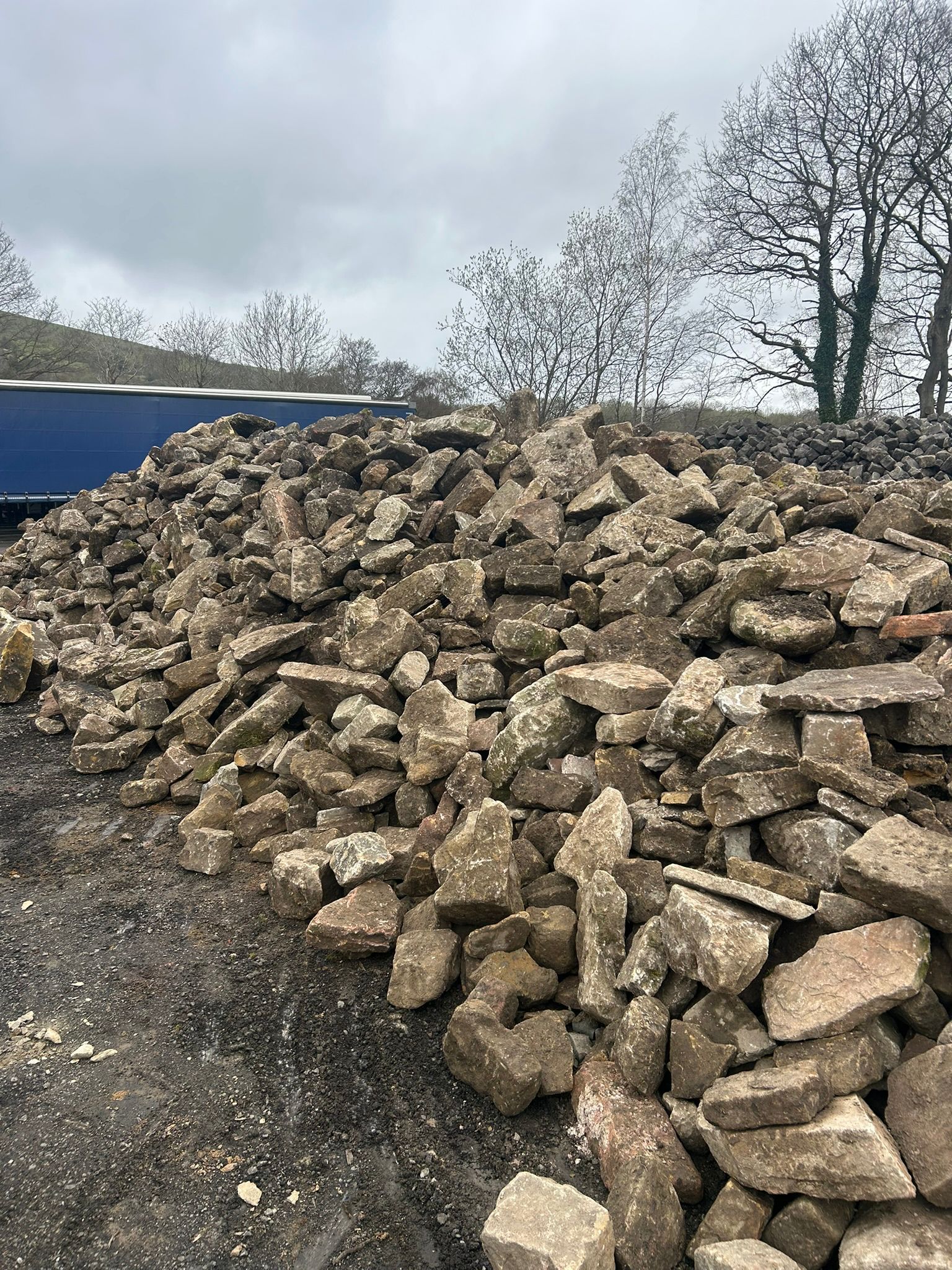 Random York Stone Building Stone/Dry Stone Walling/Backings (ton bag) - Image 5