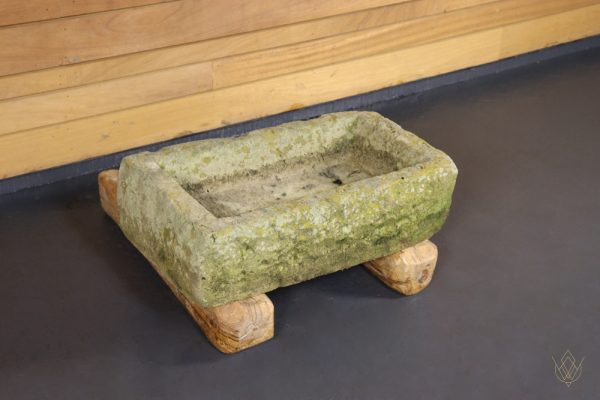 19th Century Sandstone Carved Stone Trough/Planter - WM10598 - Image 3