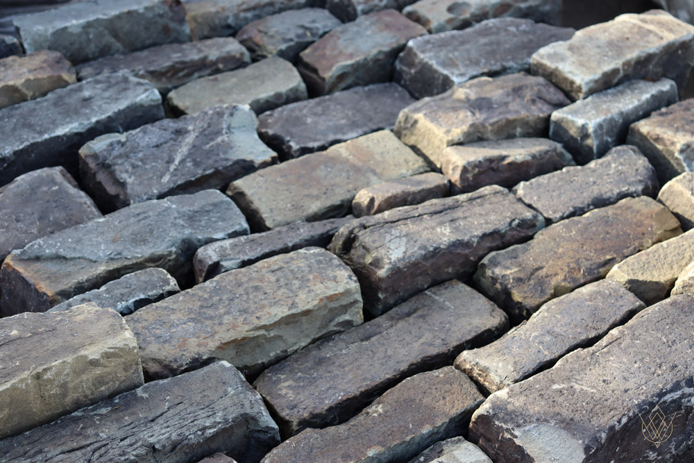 York Stone Cobble Splits Walling Stone - WM10871