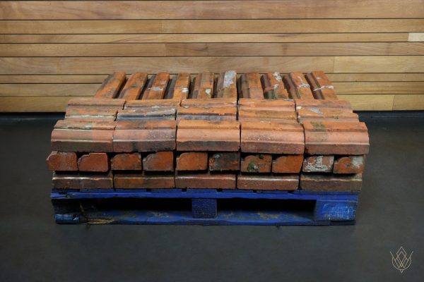 60x Red Terracotta Plinth Outer/String Course Bricks - Image 4