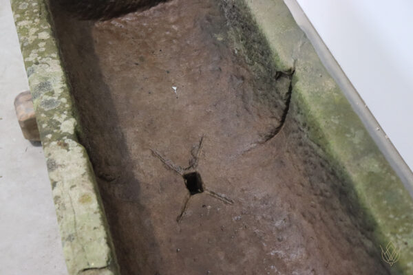 18th Century Sandstone Trough/Planter - WM11320 - Image 5