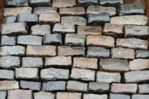 Reclaimed Manchester Mixed Granite Cobbles/Setts - WM11371