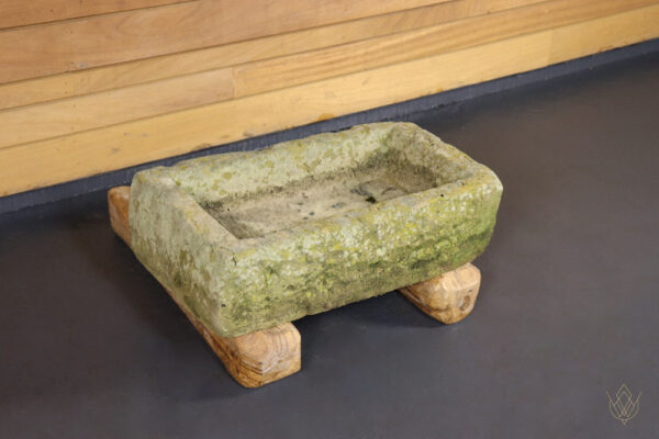 19th Century Sandstone Carved Stone Trough/Planter - WM10598 - Image 7