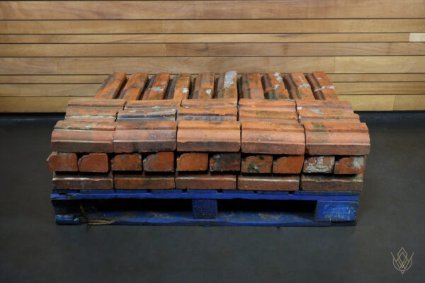 60x Red Terracotta Plinth Outer/String Course Bricks - Image 8