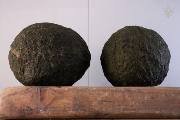 Pair of 18th Century Gritstone Balls - WM11925 - Image 4