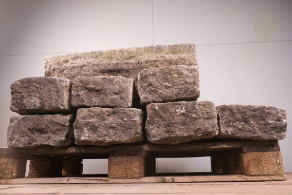 7.2m - 5"x10" Radius Granite Kerbs - WM12050 - Image 4
