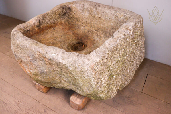 Reclaimed Granite Trough/Planter - WM12060 - Image 7