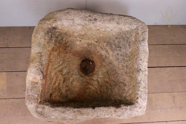 Reclaimed Granite Trough/Planter - WM12060 - Image 5