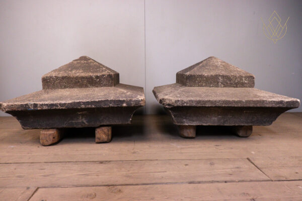 Large Pair of 19th Century Pyramid Stone Pier Caps - WM12061 - Image 3