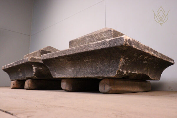 Large Pair of 19th Century Pyramid Stone Pier Caps - WM12061 - Image 2