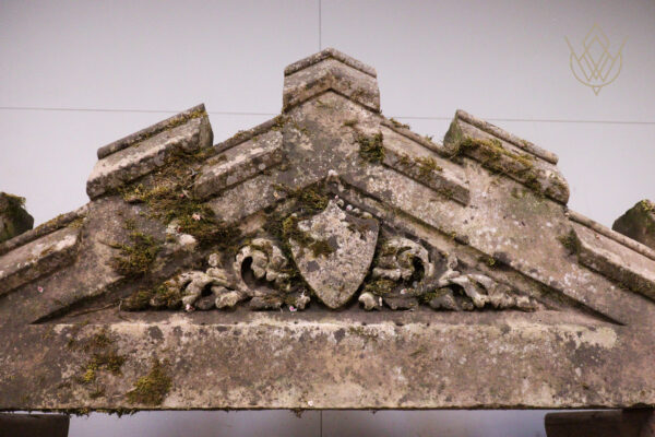 19th Century Castlelated Stone Coat of Arms Header - WM12070 - Image 4