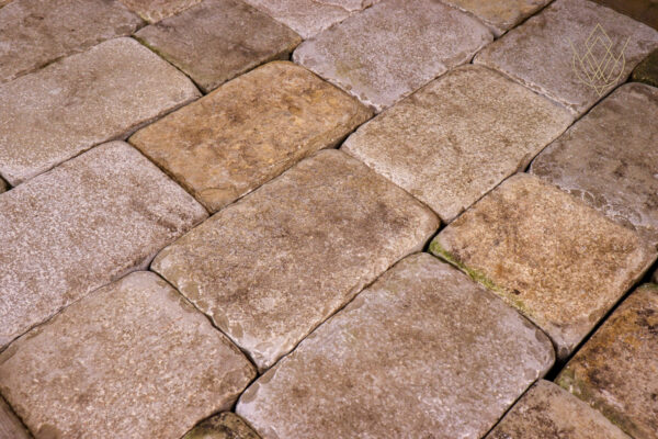 10.3m2 - Limestone Tumbled Cobble Pavers - WM12080
