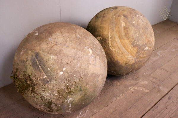 Large Pair of 24" Diameter Stone Balls - WM12105 - Image 2