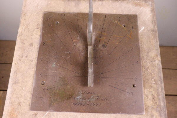 Large Original 19th Century 3 Piece Stone Sundial - WM12117 - Image 9