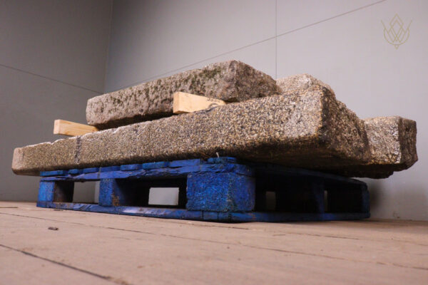 25.6ft - Large 6"x12" Granite Kerbs/Lintels - WM12127 - Image 2