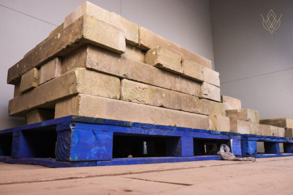 29m - Yorkstone 8" x 4" Edging Kerbs inc Radius - WM12137 - Image 2