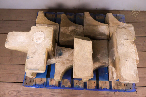 11x Victorian Sandstone Corbel Stones - WM12139 - Image 7