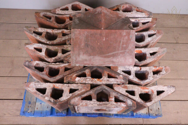 18x Large Victorian 18" x 6" Red Terracotta Copings - WM12148 - Image 4