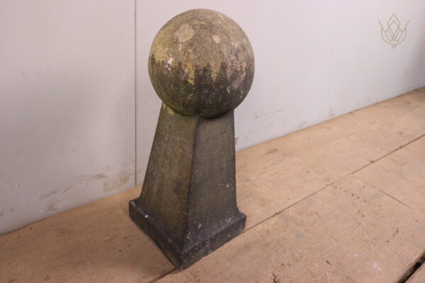 19th Century Stone Ball Finial/Pier Cap - WM12149 - Image 6