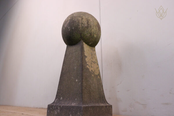 19th Century Stone Ball Finial/Pier Cap - WM12149 - Image 3