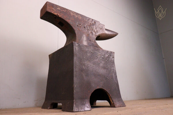 Vintage 87 Kilos Blacksmiths Anvil on Stand - WM12153 - Image 2