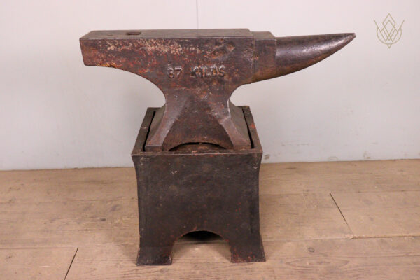Vintage 87 Kilos Blacksmiths Anvil on Stand - WM12153 - Image 12