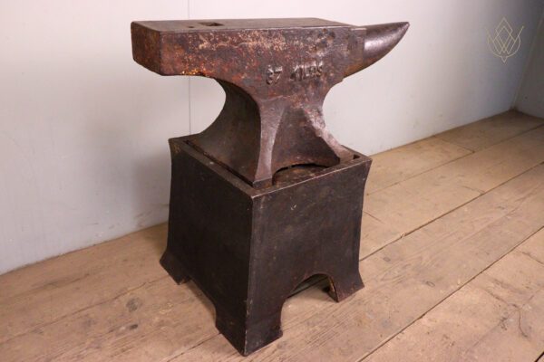 Vintage 87 Kilos Blacksmiths Anvil on Stand - WM12153 - Image 11