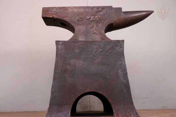 Vintage 87 Kilos Blacksmiths Anvil on Stand - WM12153 - Image 8