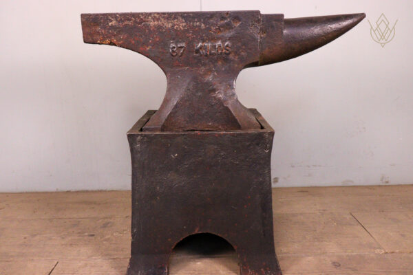 Vintage 87 Kilos Blacksmiths Anvil on Stand - WM12153 - Image 7