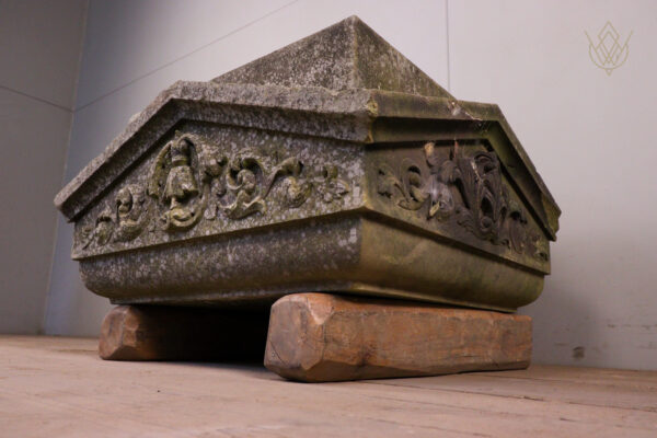 Ornate 19th Century Carved Stone Pier Cap/Finial - WM12176 - Image 4