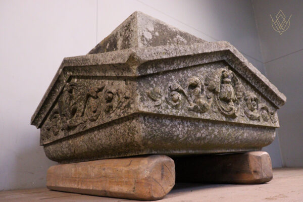 Ornate 19th Century Carved Stone Pier Cap/Finial - WM12176 - Image 2