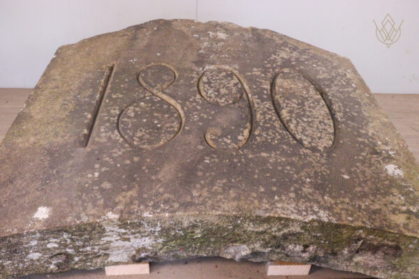 Large Victorian Carved Stone Date Stone '1890' - WM12189 - Image 4