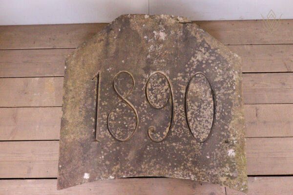 Large Victorian Carved Stone Date Stone '1890' - WM12189 - Image 2