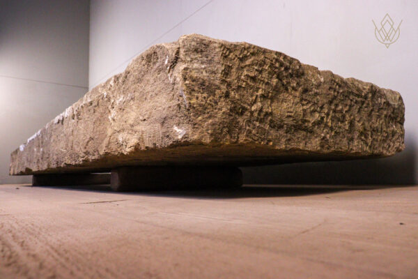 Large 9ft 8" Stone Slab/Gatepost - WM12185 - Image 7