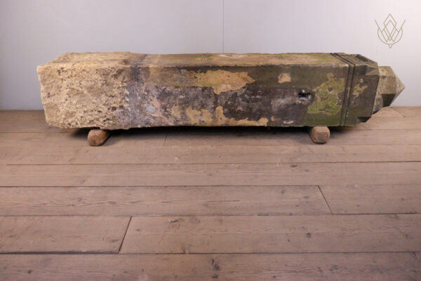 Large 7ft 4" 19th Century Sandstone Gatepost - WM12197 - Image 4