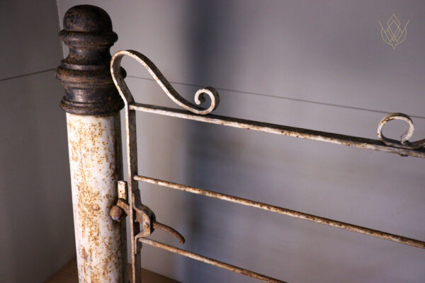 19th Century Gateway Complete With 2 Cast Iron Gate Posts & Wrought Iron Gate - WM12205 - Image 2