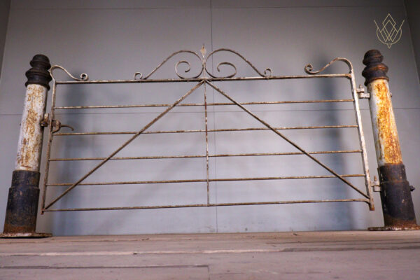 19th Century Gateway Complete With 2 Cast Iron Gate Posts & Wrought Iron Gate - WM12205 - Image 11