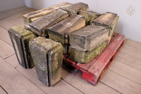 18x Victorian Sandstone Key Stones - WM12214 - Image 7