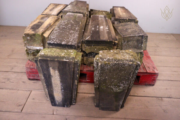 18x Victorian Sandstone Key Stones - WM12214 - Image 6