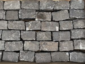 Reclaimed Dark Granite Cobbles/Setts - WM12261