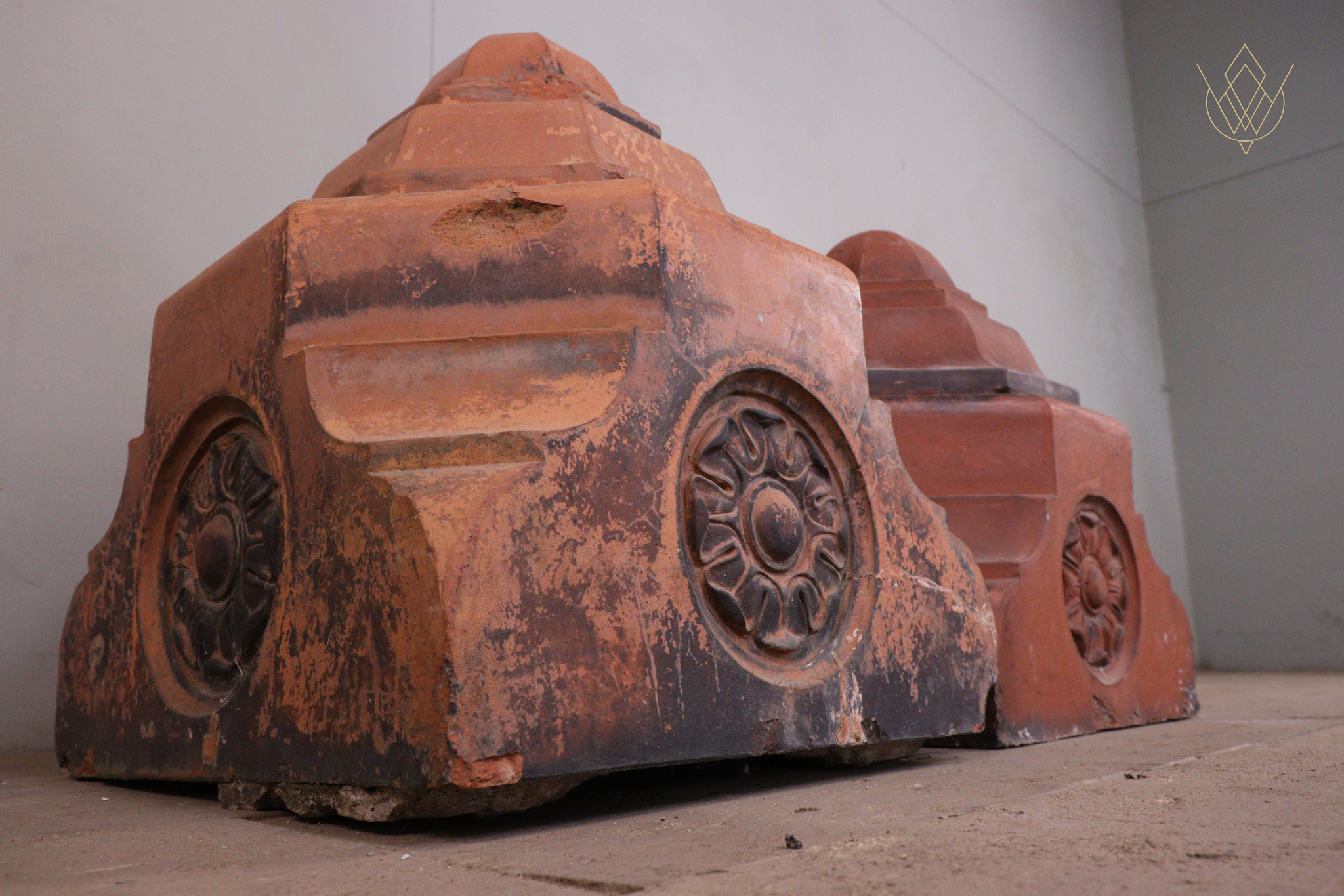Pair of Ornate Floral Victorian Terracotta Pier Caps - WM12193 - Image 5