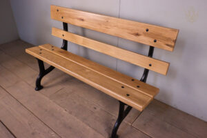 Refurbished 19th Century Cast Iron Park Bench with Oak Slats - WM12194