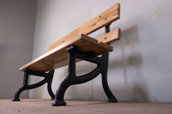 Refurbished 19th Century Cast Iron Park Bench with Oak Slats - WM12194 - Image 4