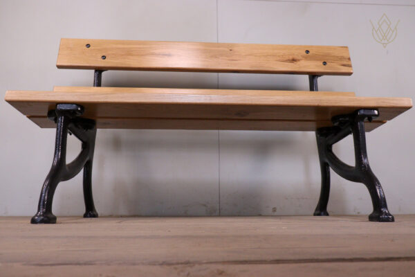 Refurbished 19th Century Cast Iron Park Bench with Oak Slats - WM12194 - Image 3