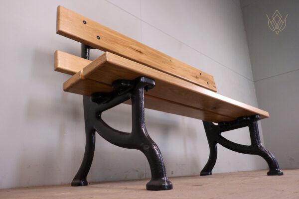 Refurbished 19th Century Cast Iron Park Bench with Oak Slats - WM12194 - Image 2