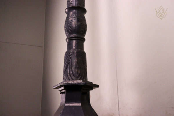 Ornate Black Cast Iron Lamppost - WM12216 - Image 6