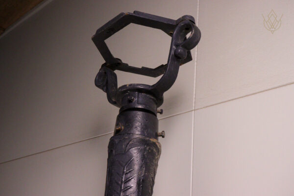 Ornate Black Cast Iron Lamppost - WM12216 - Image 5