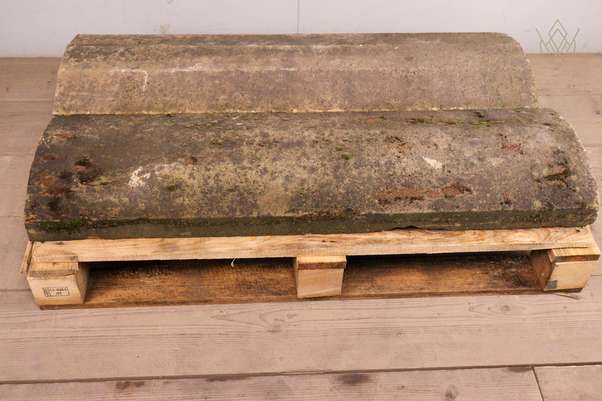 7.7ft - 13"x4" Round Top Sandstone Coping Stones - WM12220 - Image 6