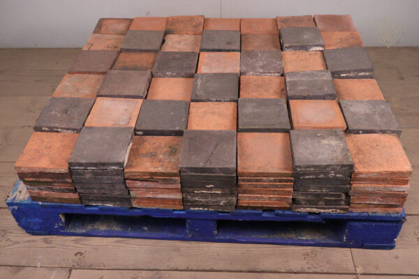 294 - 6"x6" Mixed Blue & Red Victorian Quarry Tiles - WM12229 - Image 10