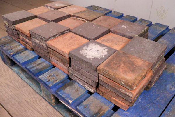 80 - 6.25"x6.25" Mixed Blue & Red Victorian Quarry Tiles - WM12230 - Image 5